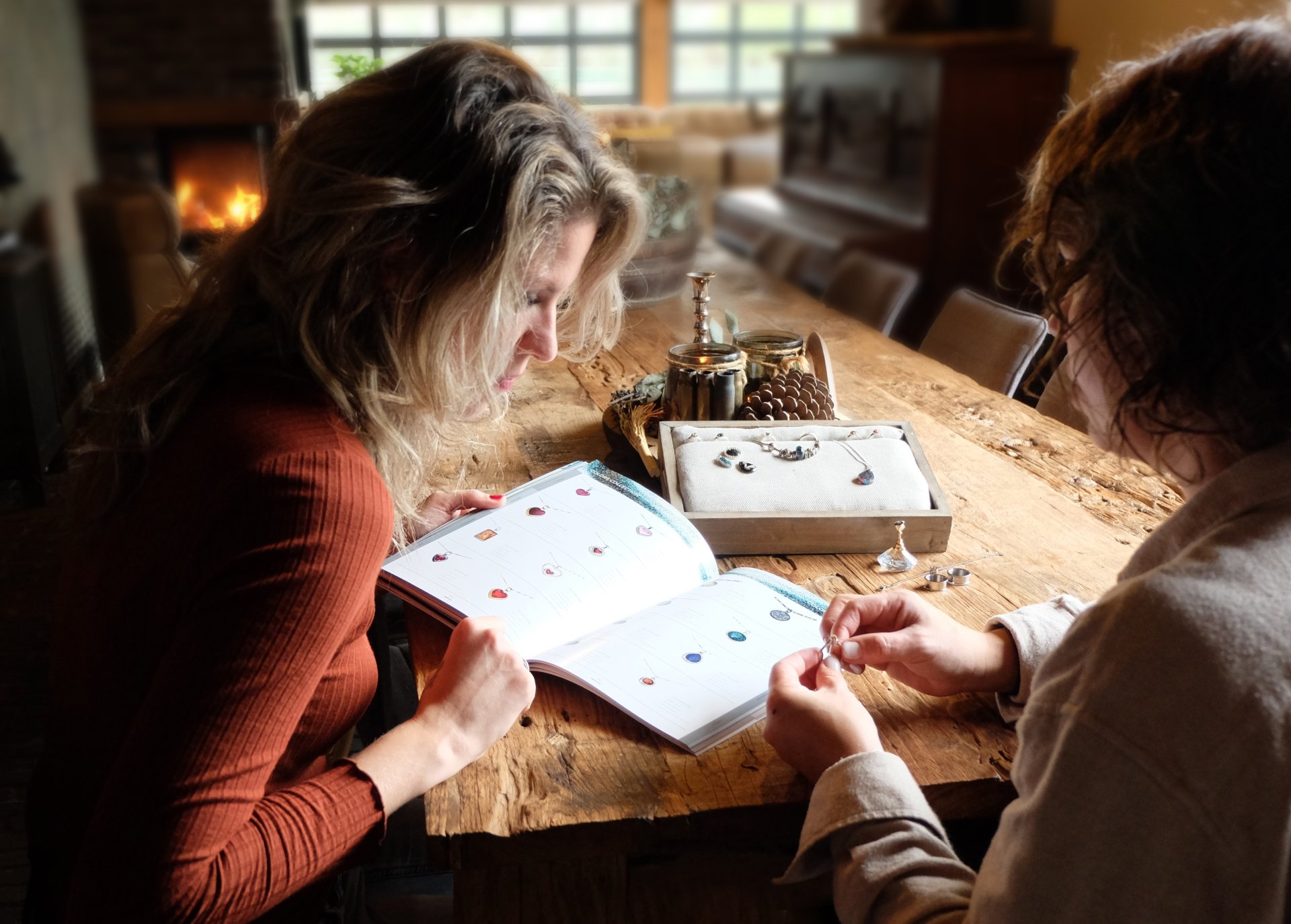 gedenk sieraden, as in sieraad, as sieraden, sieraad met as, ketting met as erin, sieraden met as van overledenen, as ketting goud, as hanger zilver, seeyou gedenksieraden