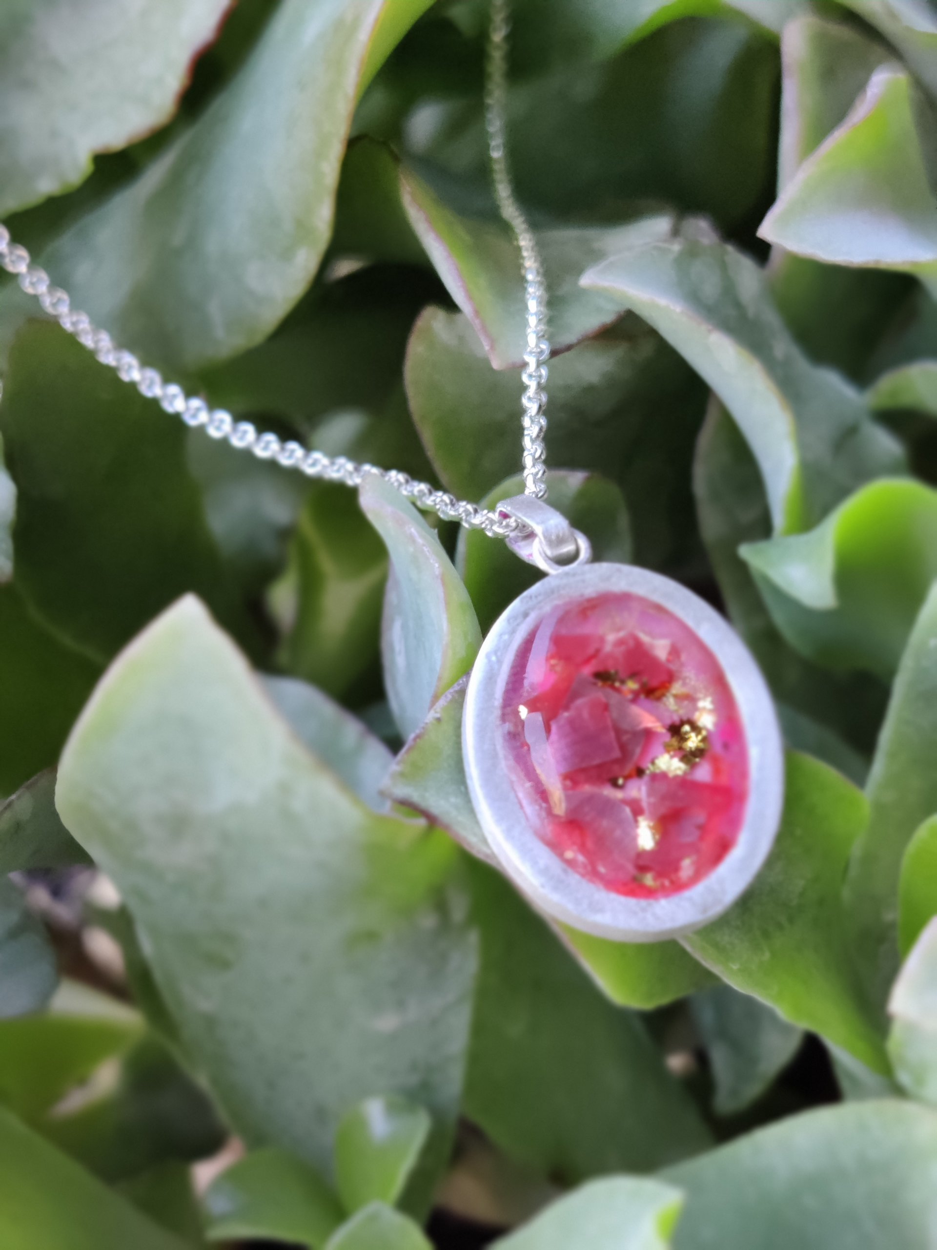 gednksieraad met as, gedenksieraad met haren, gedenksieraden